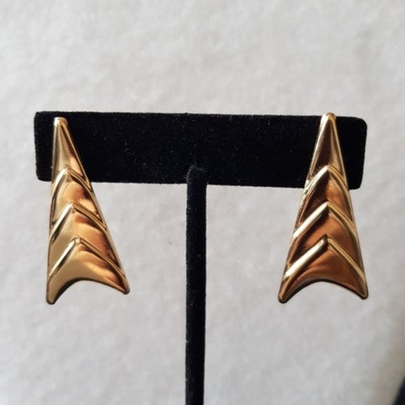 Vintage arrow earrings